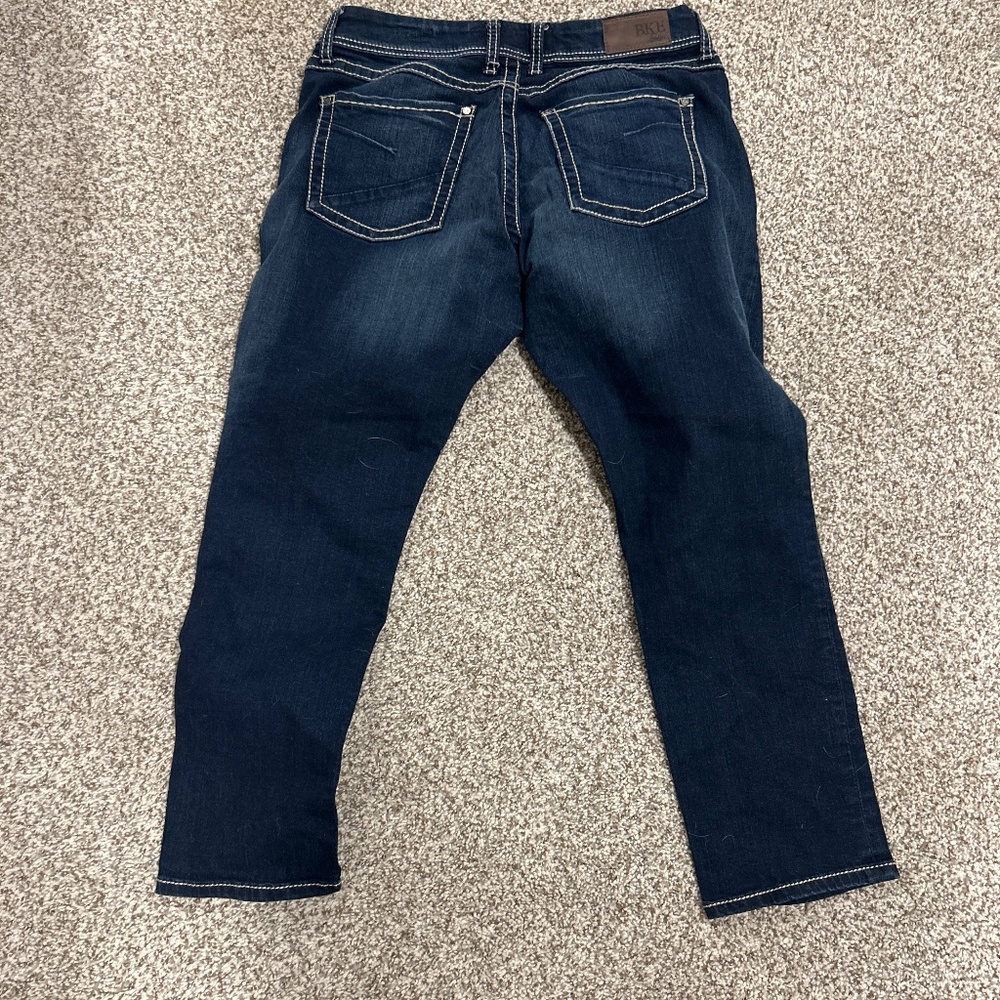 Size 32 BKE Harper Capris